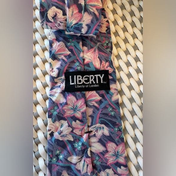 Liberty of London Vintage 100% Cotton Tie - Picture 4 of 5
